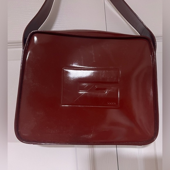 Gucci Handbags - Vintage Gucci by Tom Ford Patent Leather Shoulder Bag in Burgundy